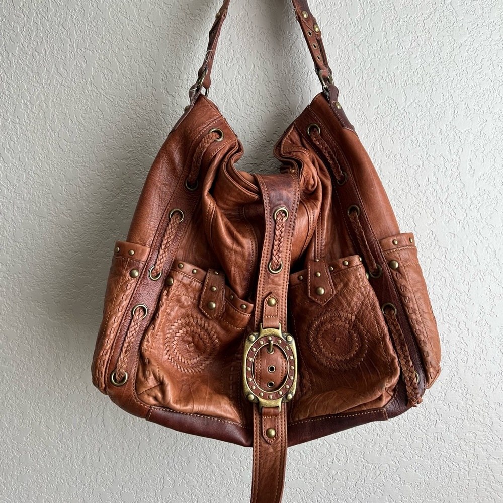 BETSEY JOHNSON 💋 Rare Vintage Brown Leather Hobo Bag with Buckle
